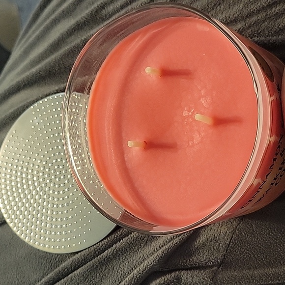 BBW Blended 3-Wick - Picture 2 of 3